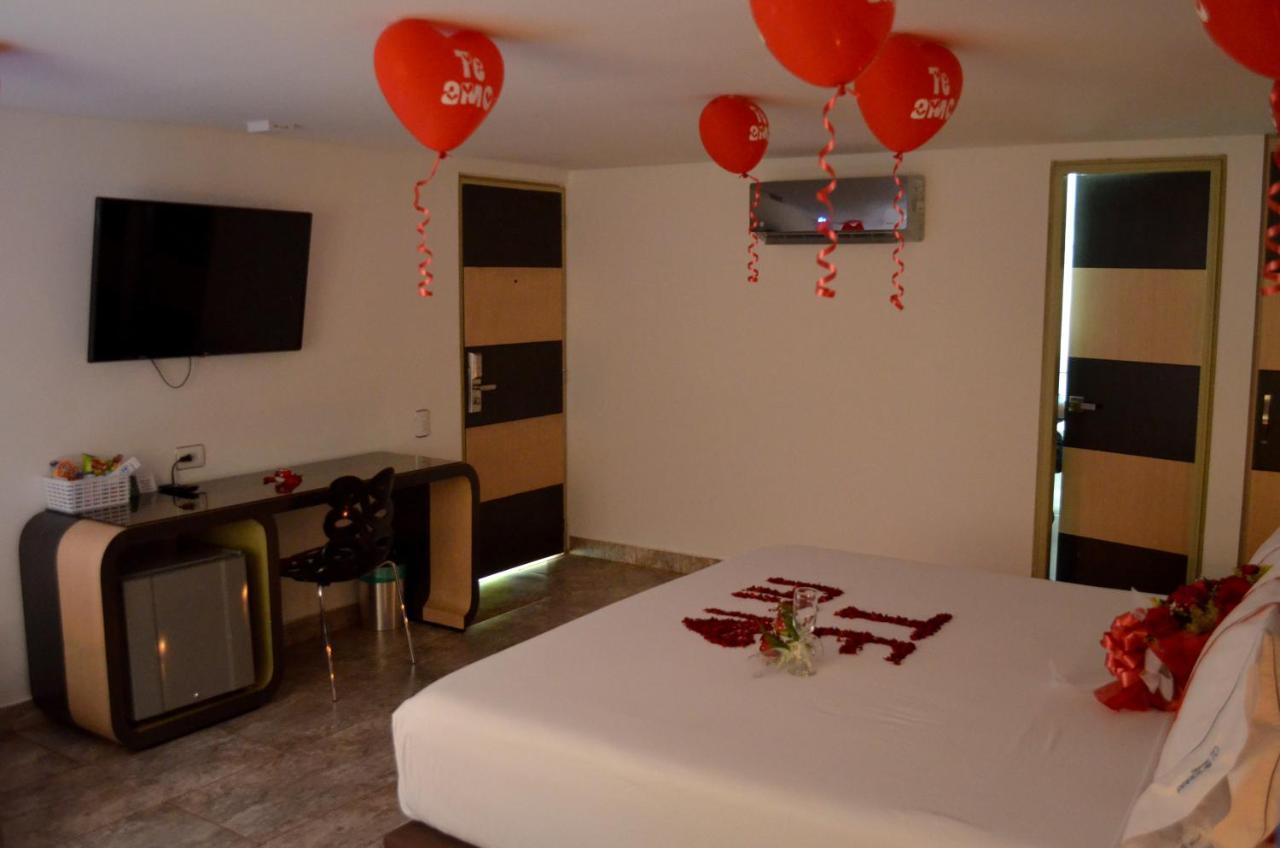 Hotel Parque 70 Medellín Buitenkant foto