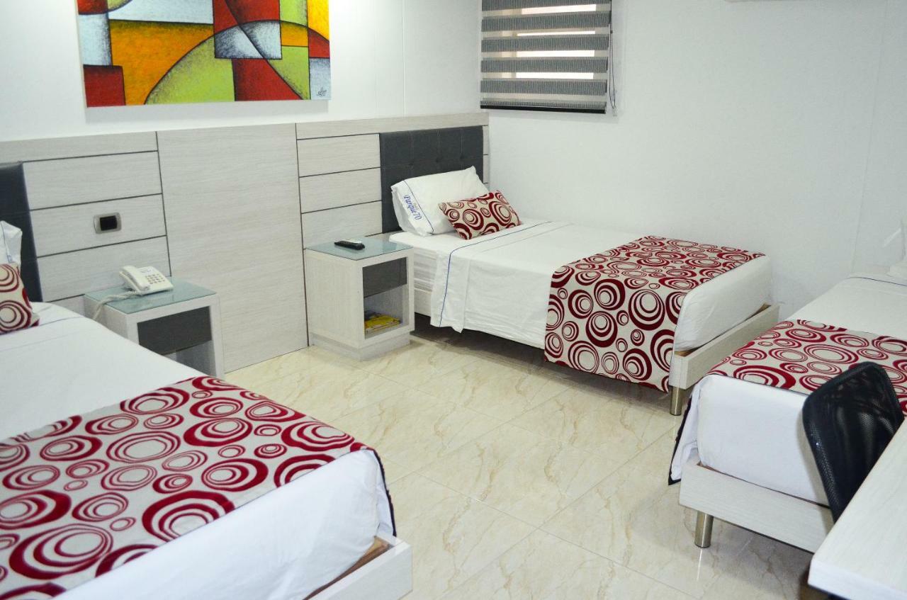 Hotel Parque 70 Medellín Buitenkant foto