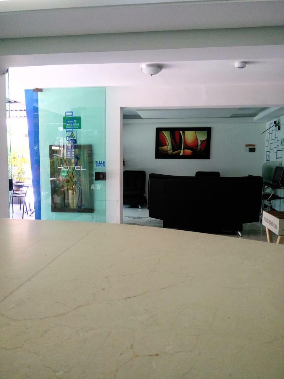 Hotel Parque 70 Medellín Buitenkant foto