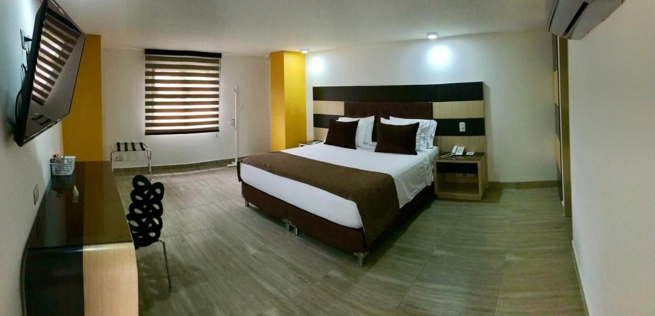 Hotel Parque 70 Medellín Buitenkant foto